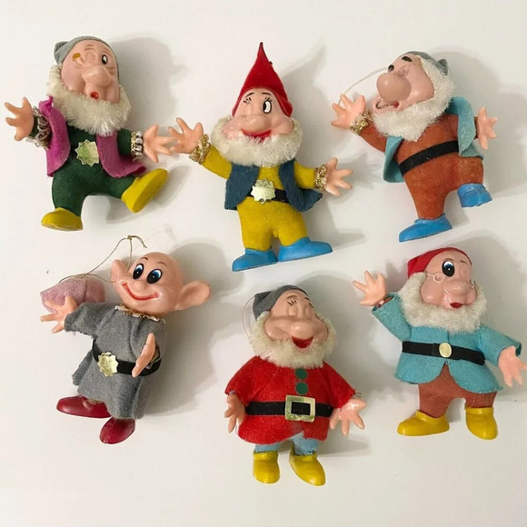 Vtg Snow White Dwarf  6 Dwarfs Disney Christmas Ornaments Hong Kong Flaws - Picture 1 of 16